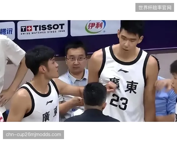除最快进步奖外，徐昕的个人高阶数据已跻身联盟顶级内线。